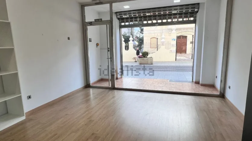 Alquiler de local en Calle Antonino Vera, 63