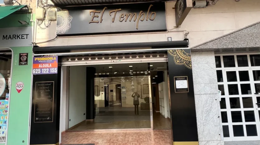 Alquiler de local en Calle Antonino Vera, 63