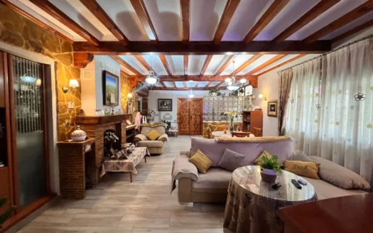 Clonar:  Clonar:  Casa o chalet independiente en venta en Calle Bolon